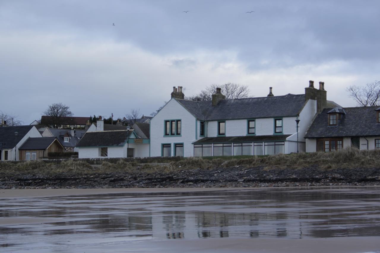 Caledonian House Panzió Portmahomack Kültér fotó